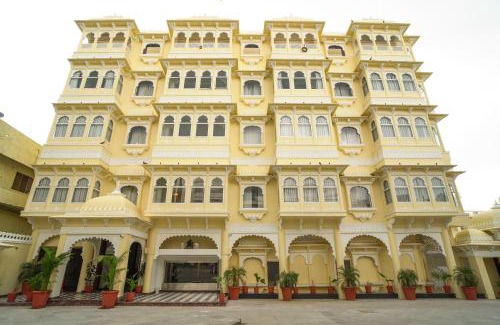 Udaipur Resort | The Amar Mahal by Trulyy