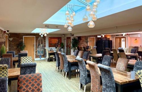 Sutton Bridge Hotel | The Anchor Inn