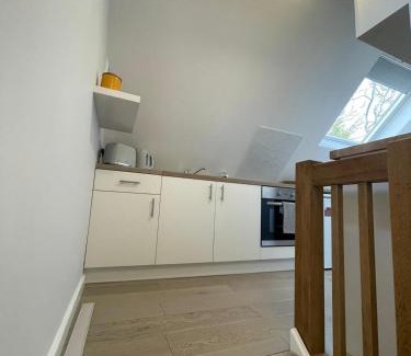 New Forest District Apartment | The Annexe - woodland views and close to beach!