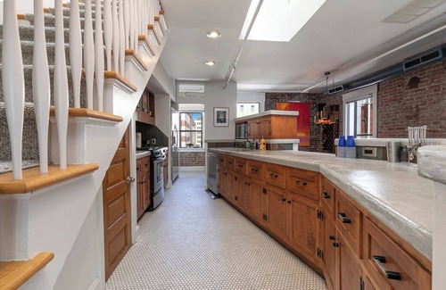 Downtown Springfield Apartment | The Antler Loft-Downtown