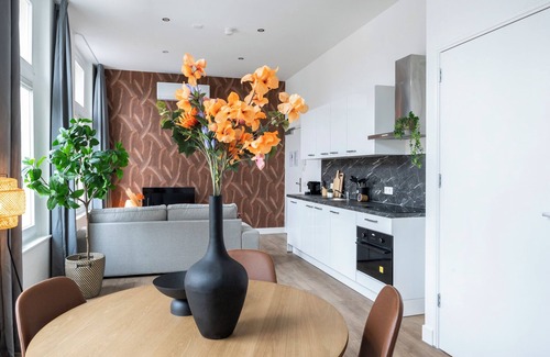 Municipality of Tilburg Apartment | The apartment features a luxuriously furnished bedroom. New Studio Apartment with Shared garden.