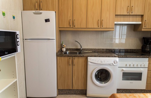 Gran Tarajal Apartment | The apartment is located by the sea and has Wi-Fi and satellite TV.