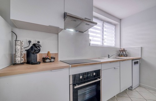 Mouroux Apartment | The apartment with terrace
