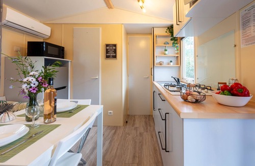 Giens House | The Arbousier, cosy mobile home with sea view