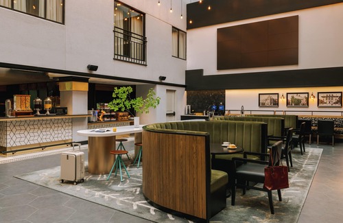 Brookline Apartment | The Arcadian powered by Sonder | Accessible Double Full Room w/Street View
