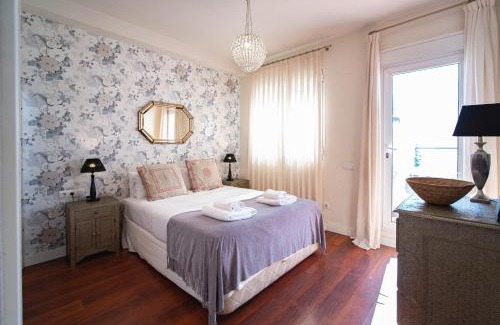 Doctor Barraquer-Grupo Renfe-Policlinico Apartment | The Artist's House with Private Pool by SHS