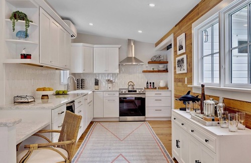 Key West Historic District House | *THE ARTIST’S AVIARY @ OLD TOWN* Newly Renovated Home & Pool + LAST KEY SERVIC