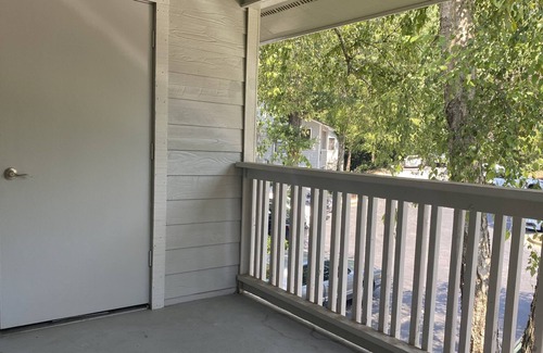 Sandy Springs House | The ATL Hideaway