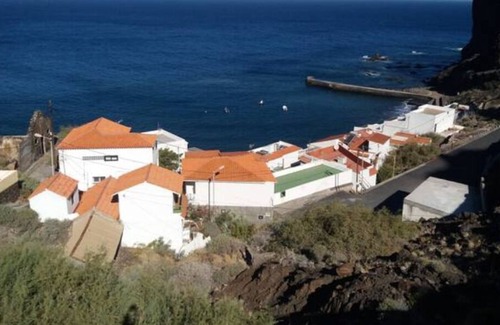 Alojera House | The Atlantic Beach with incredible sunsets over the horizon.