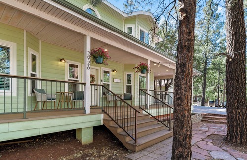 Pinetop House | The AZ Notebook - Sleeps 20, huge game room, and in the heart of Pinetop.