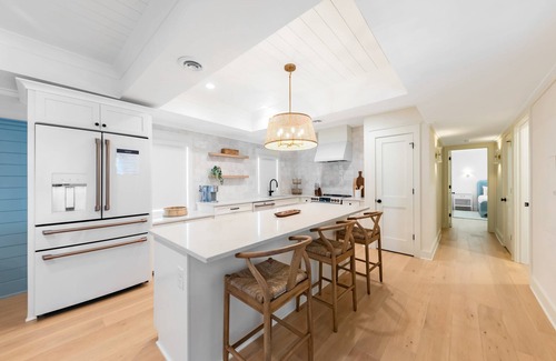 Cannonborough Elliotborough Apartment | The Azalea-Brand New! | 1.5 Blocks to King St.