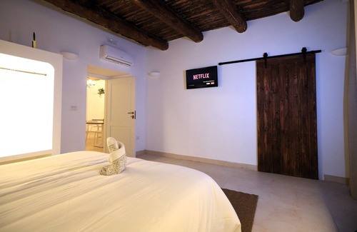 Chiaia Bed & Breakfast | The B&B "Ai 13 Gradoni di Chiaia is an oasis of calm in the center of Naples.