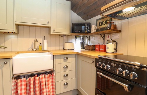 Kendal Cottage | The Badger's Shack