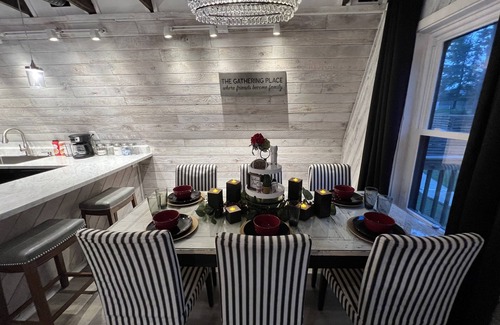 Samantha House | The Bama Gathering Place on Lake Tuscaloosa