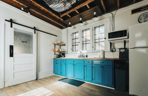 Logan Apartment | The Banana Hammock
