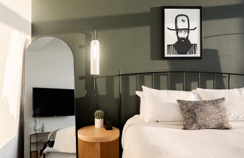 Highland Condo | The Bandito Penthouse - Peloton - Zuni Lofts