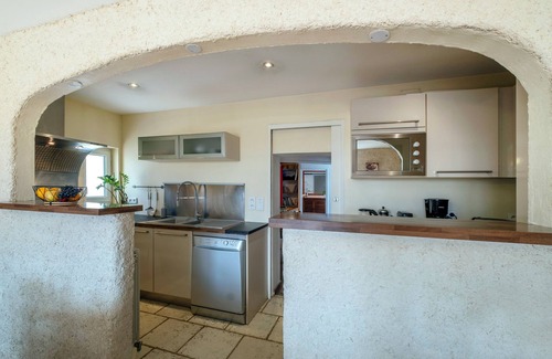 Rochefort House | The banks of Fichemore