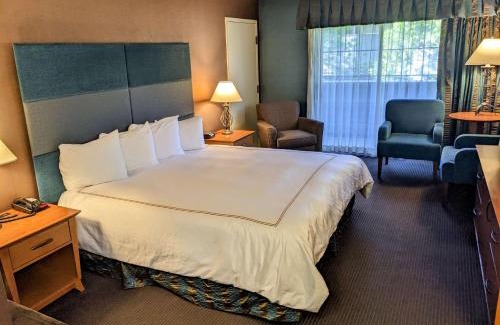 Historic Downtown District Hotel | The Bard's Inn - BW Signature Collection by Best Western
