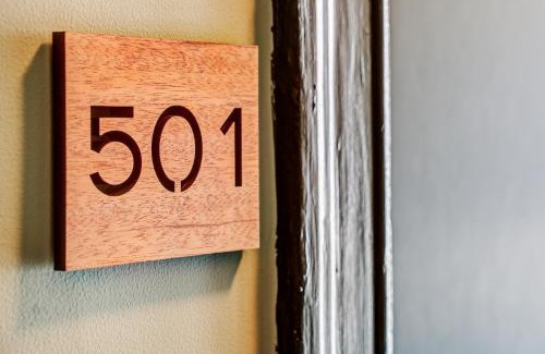 Union Square Hotel | The Bartlett Hotel and Guesthouse