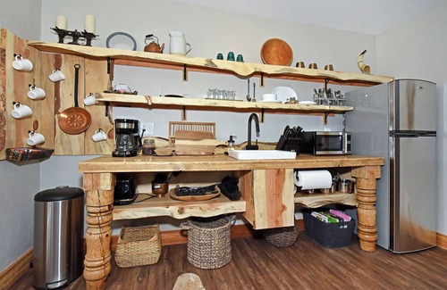Lake George Cabin | The Basecamp Cabin at Bison Peak Lodge, a Rocky Mountain Wilderness Lodge