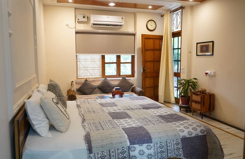 Rishikesh Hotel | The Basera Luxury Villa