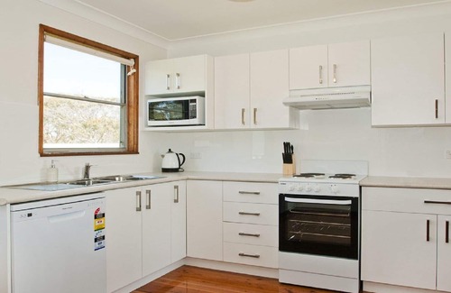 Culburra Beach Cottage | The Batch – pet friendly house