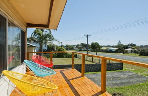 Culburra Beach Cottage | The Batch – pet friendly house