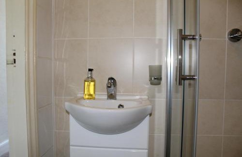 Bowness-on-Windermere Bed & Breakfast | The Bay House Lake View Guest House - Adults Only