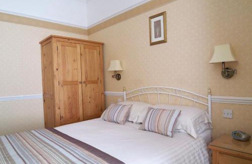 Torquay City Centre House | The Baytree - Exclusively for Adults