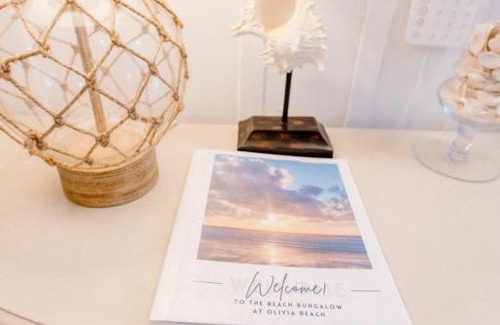 Nelscott House | The Beach Bungalow at Olivia Beach, Hot Tub and Outdoor Summer Pool, sleeps 6