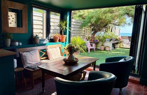 Sandgate House | The beach cottage