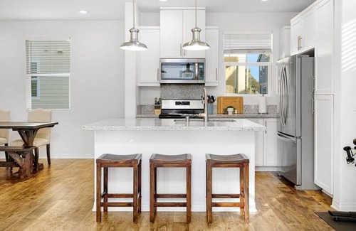 Imperial Beach Apartment | The Beach Hive/Newly remodeled