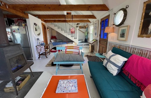Peaks Island Cottage | “The Beach House” Peaks Island Oceanfront Cottage