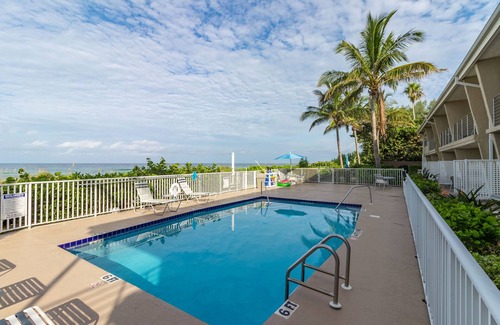 Longboat Key Condo | The Beach on Longboat Key #220 Resort by RVA