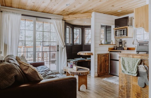 Laurelville Cabin | The Beech Treehouse | Hocking Hills
