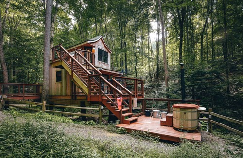 Laurelville Cabin | The Beech Treehouse | Hocking Hills