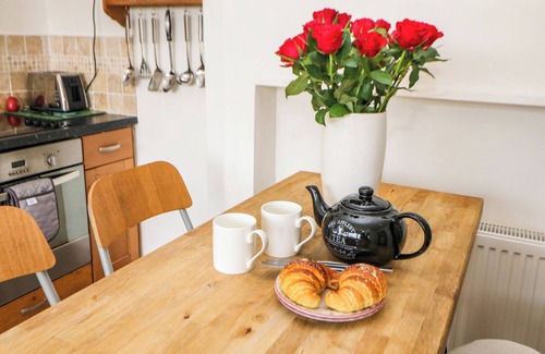 Matlock House | THE BEECHES, pet friendly, with open fire in Winster