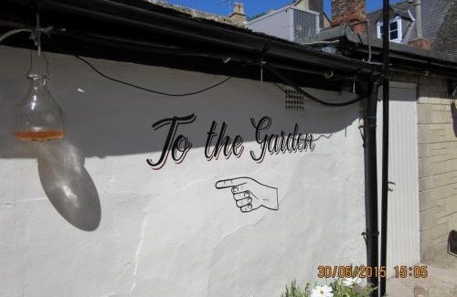 Moreton-in-Marsh Bed & Breakfast | The Bell Inn