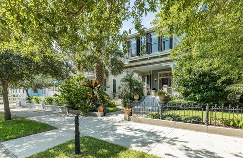 Galveston House | The Belle of Ball Street: Walk to the beach from Galveston's Historic East End