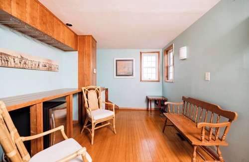 Ocracoke House | The Berkley Manor - An estate on Silver Lake