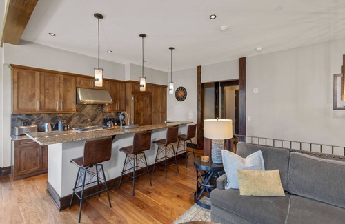Mountain Village Condo | The Best of Elkstone.great winter rates!