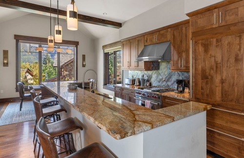 Mountain Village Condo | The Best of Elkstone.great winter rates!