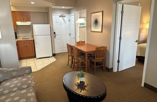 Florida Central Atlantic Coast Resort | The Best place for your trip/Stay Sky Suite