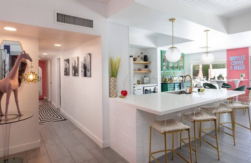 Palm Springs House | THE BEVERLY - The Ultimate Resort Experience!