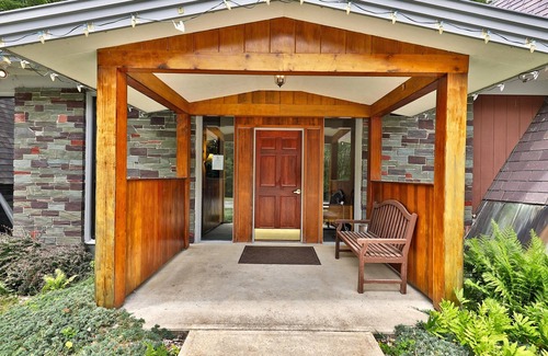 Killington Cabin | The Birch Ridge: Family Room #6 - Queen/Bunkbed Suite in Killington, Vermont