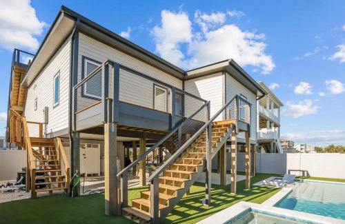Long Beach House | The Black Pearl