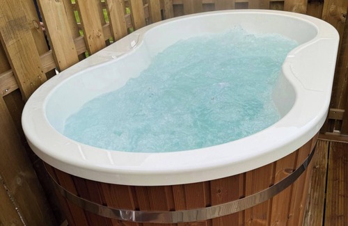 Wooler Cottage | The Blacksmiths Shop Cottage - Sleeps 2 - Hot Tub