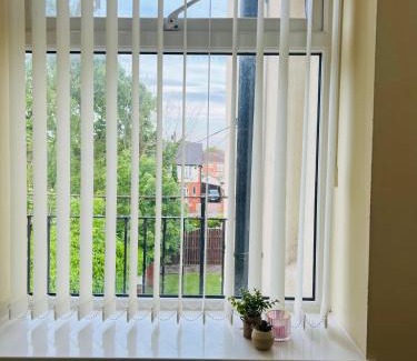Old Trafford Apartment | The Blissful Heaven