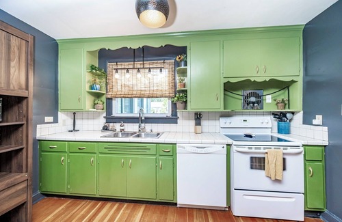 Chamberlayne House | The Blue bungalow: 3-bedroom in Richmond