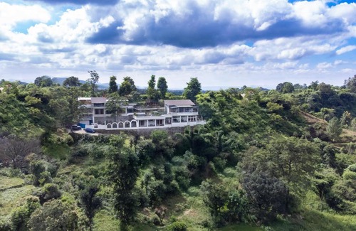 Bullawala Villa | The Blue Door - A Rustic Art Deco Boutique Villa with stunning views